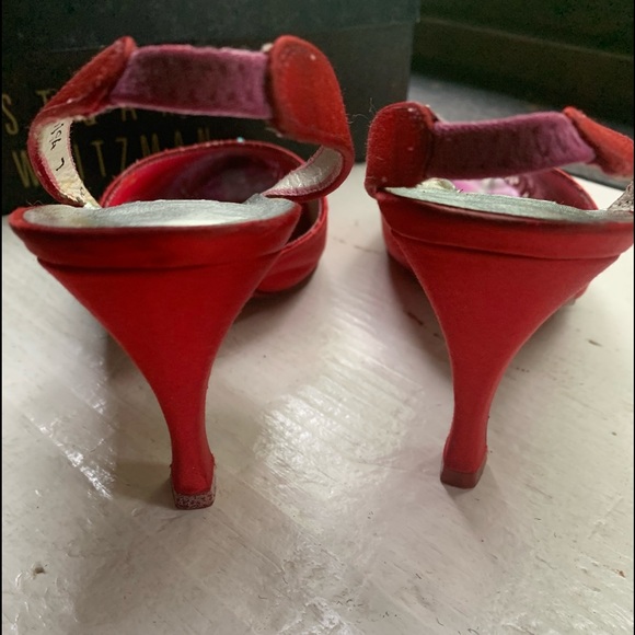 Stuart Weitzman red strapped back shoe size 7B - Picture 5 of 8